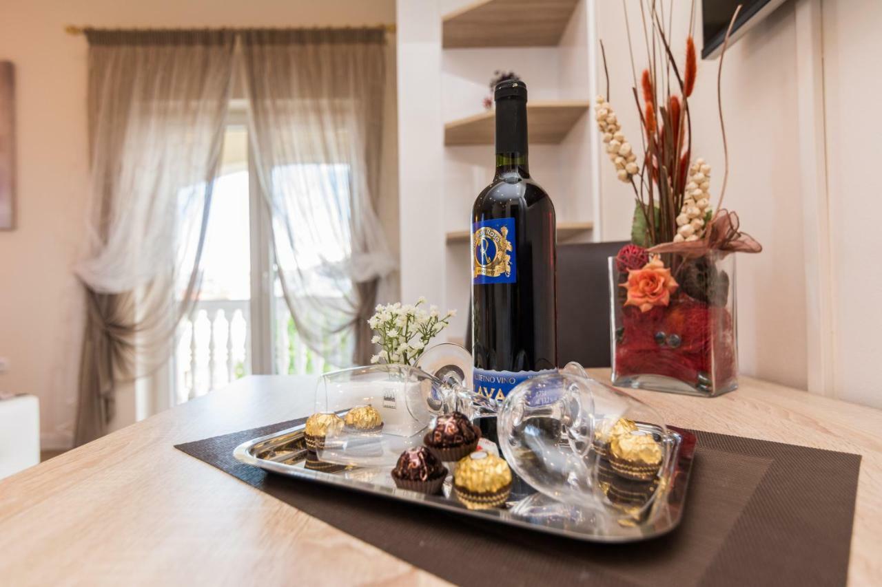 Apartments Anita ザダル エクステリア 写真
